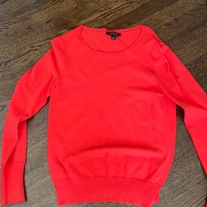 A crewneck Ann Taylor sweater in excellent condition in a size M